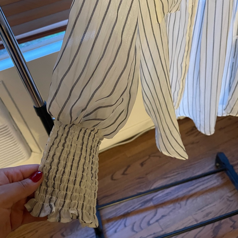 Blouse - Picture 3 of 3